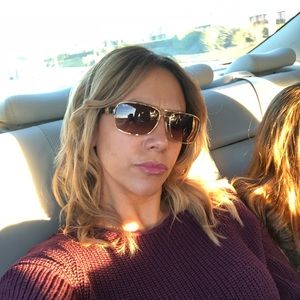 Meet your Posher, Rose